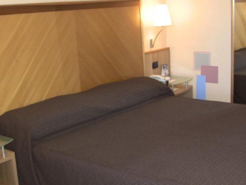 Hotel Corallo リミニ エクステリア 写真